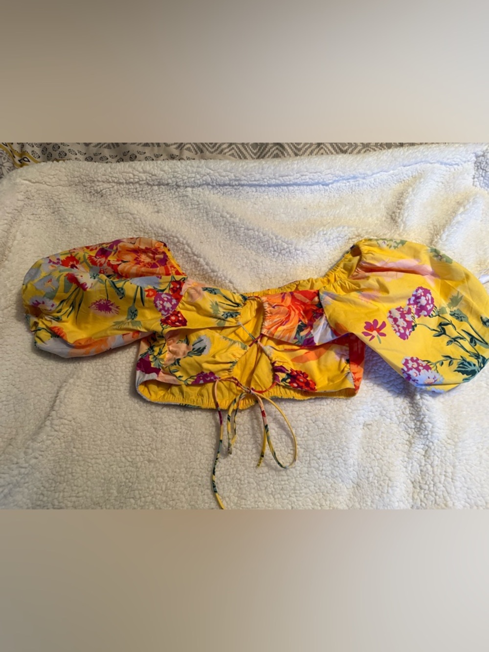 H&M Yellow Floral Puff Sleeve Cropped Tie-Front Top